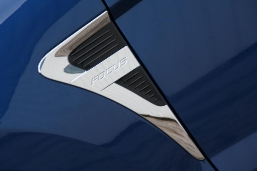  Ford Focus SES Coupe 2008 года  (фото 36 из 44)